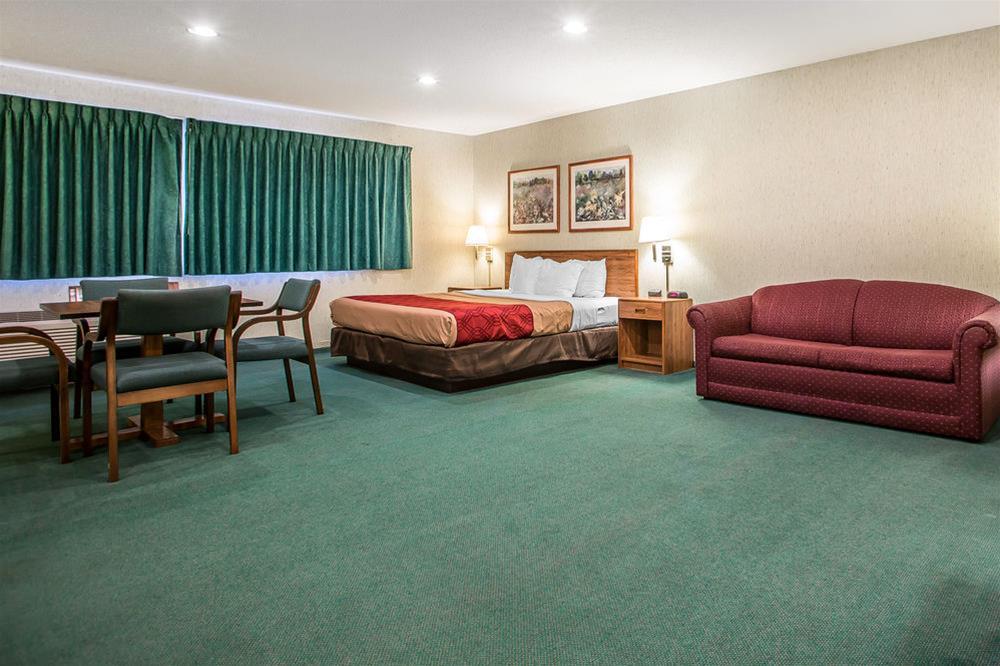 Econo Lodge Wausau - Rothschild Eksteriør billede