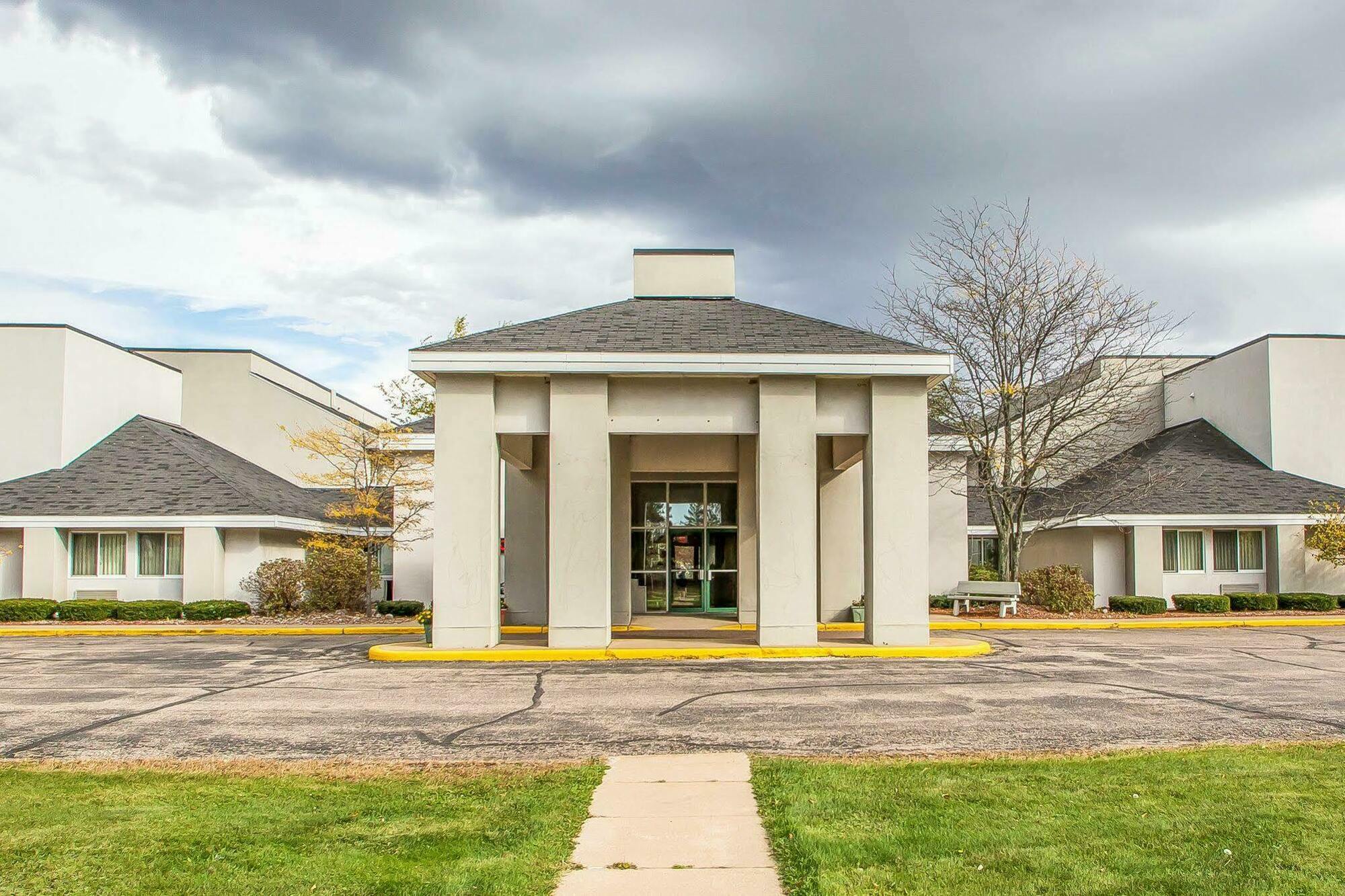 Econo Lodge Wausau - Rothschild Eksteriør billede